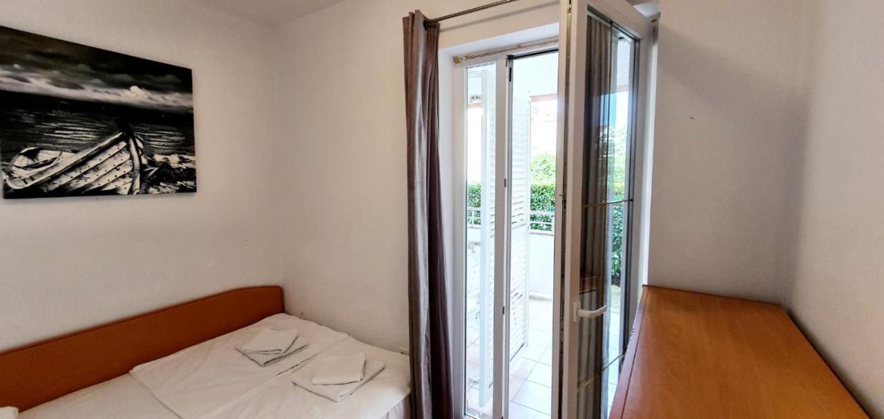 Apartment Conty On The Ground Floor Malinska Exterior foto